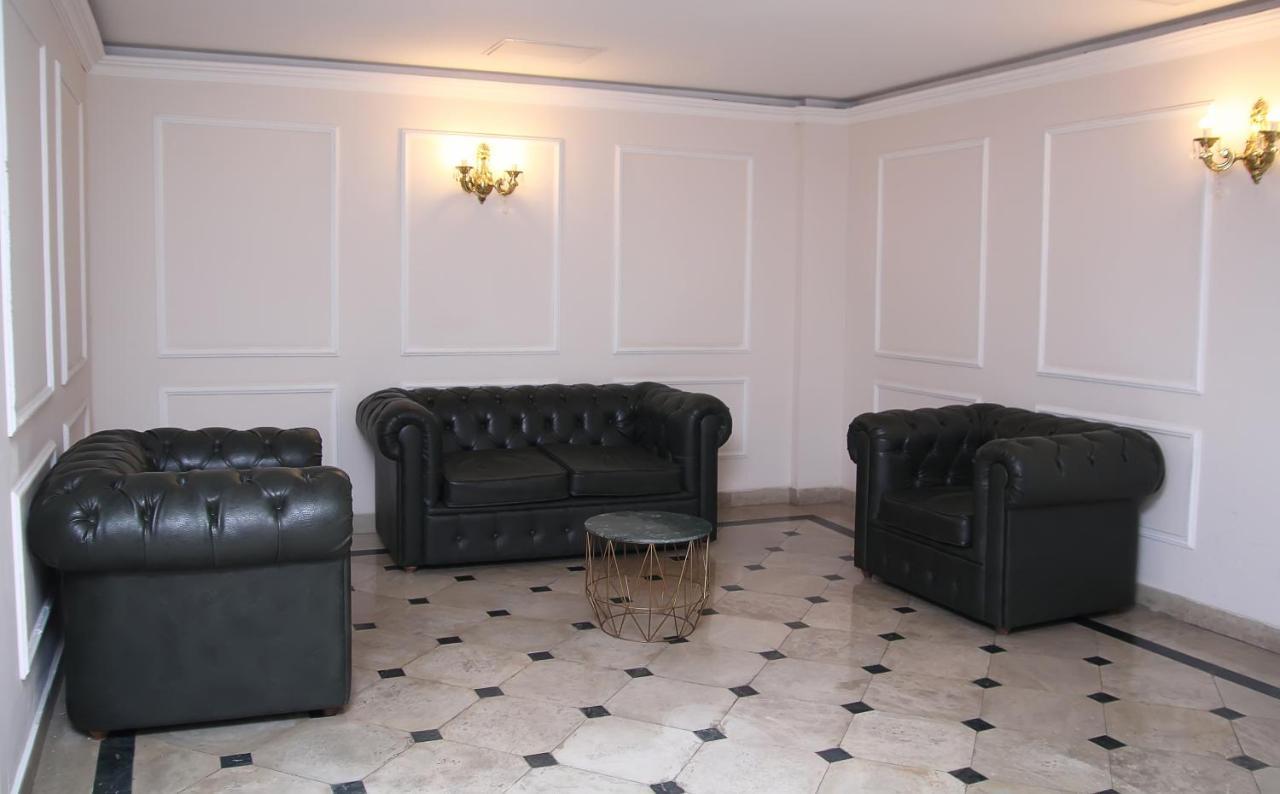 Parilament On Rustaveli 4 Rooms Tbilisi Ngoại thất bức ảnh