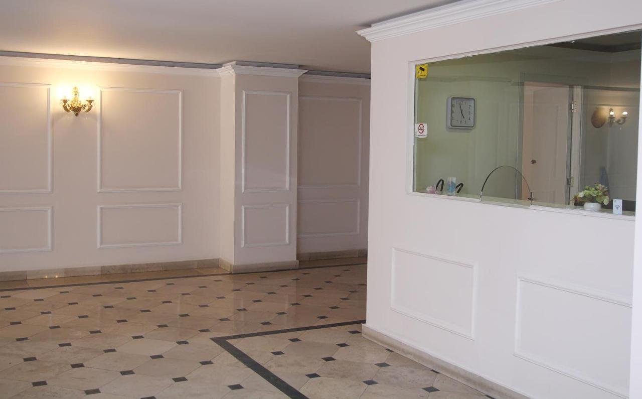 Parilament On Rustaveli 4 Rooms Tbilisi Ngoại thất bức ảnh