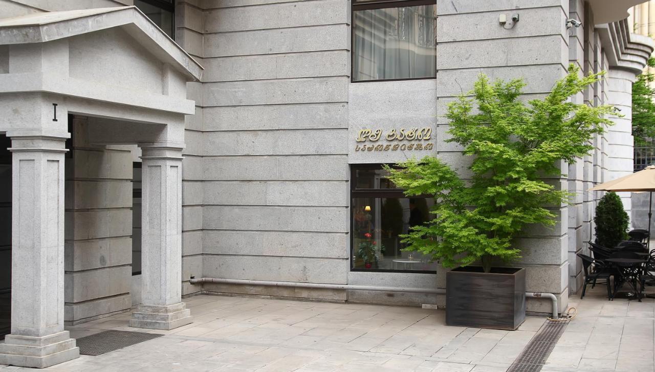Parilament On Rustaveli 4 Rooms Tbilisi Ngoại thất bức ảnh