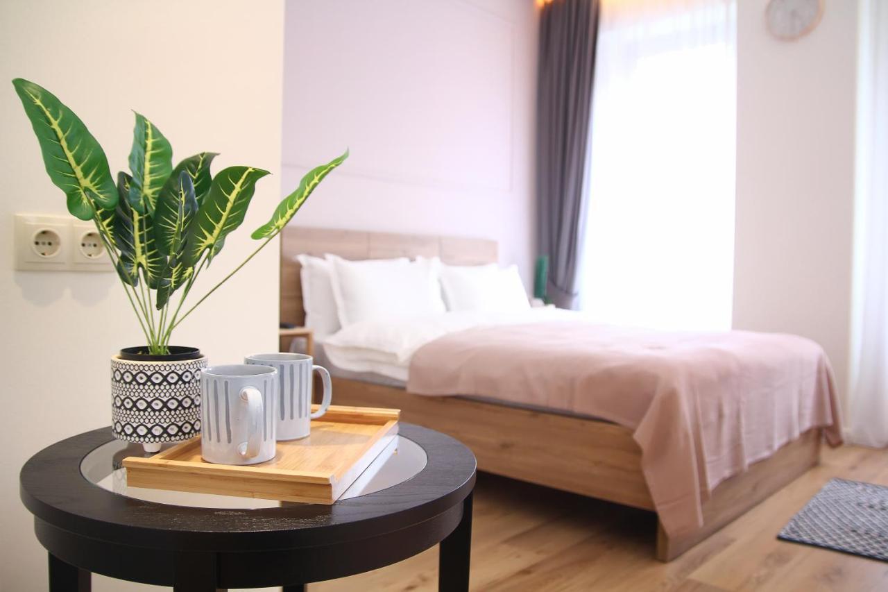 Parilament On Rustaveli 4 Rooms Tbilisi Ngoại thất bức ảnh